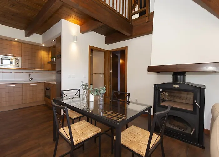 Atico De Cumbres By Bevalle アパート